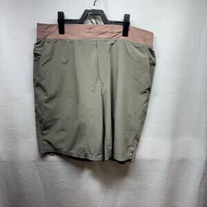 Lululemon Men’s Lined Olive Green Shorts - Size Large